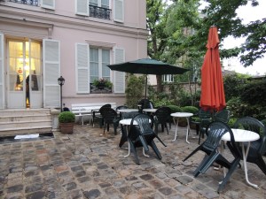 Hotel des Grand Ecoles, Paris