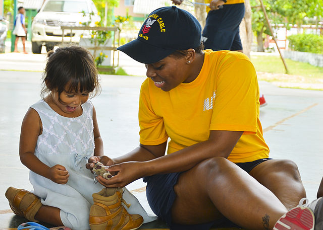 Community service - USS Frank Cable Sailors